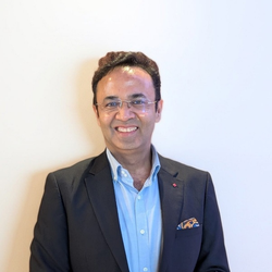 Dr Abhinav Mathur
